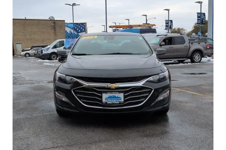 $17777 : Chevrolet Malibu 2023 LT 4dr image 9