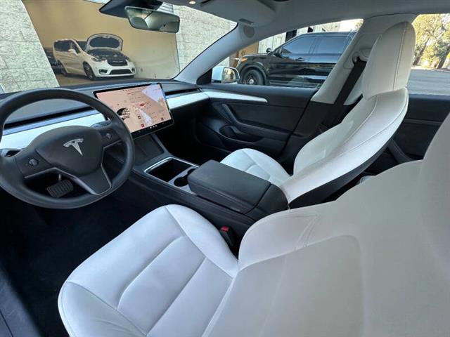 $25000 : 2021 Model 3 Standard Range P image 5