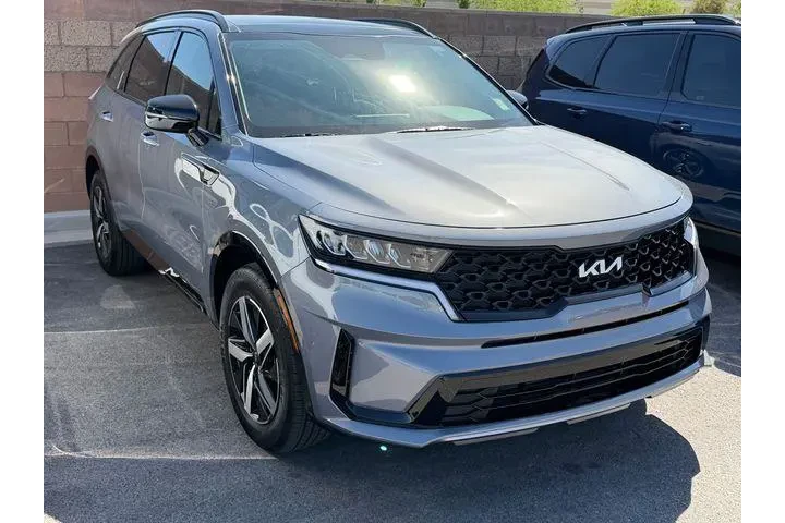 $29988 : Kia Sorento 2023 S 4dr SUV image 5