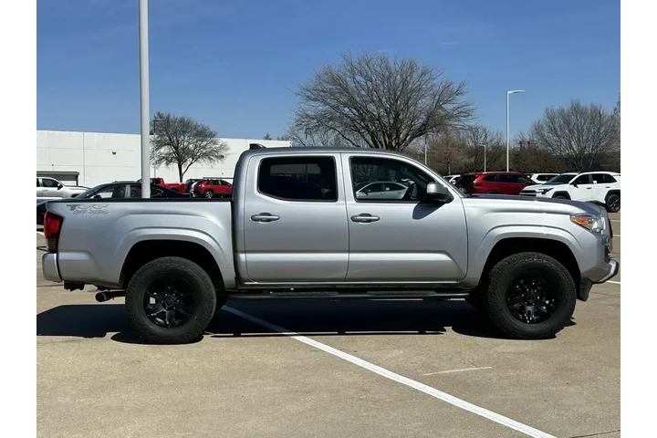 $31796 : Toyota Tacoma 2021 4x4 TRD P image 4