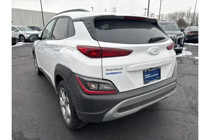 $19933 : Hyundai KONA 2023 AWD SEL 4d image 6