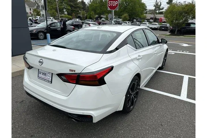 $21252 : Nissan Altima 2025 2.5 SR 4d image 5