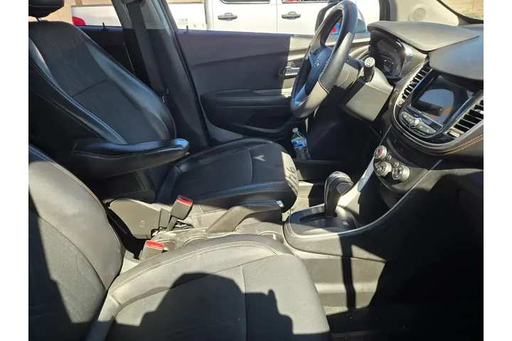 $14992 : Chevrolet Trax 2019 LT 4dr C image 4