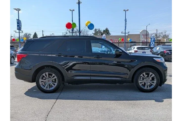 $29331 : Ford Explorer 2023 AWD XLT 4 image 3