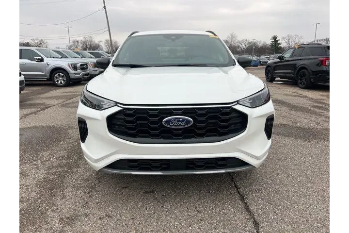 $22995 : Ford Escape 2024 AWD ST-Line image 2