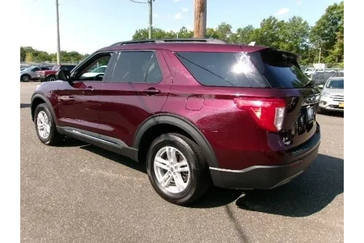 $29996 : Ford Explorer 2022 AWD XLT 4 image 6
