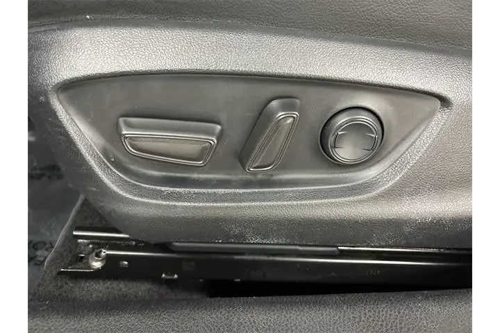 $22500 : Toyota Camry 2024 SE 4dr Sed image 4