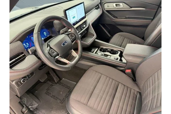 $36898 : Ford Explorer 2025 AWD ST-Li image 4