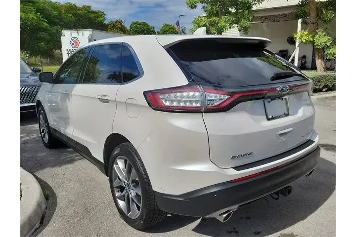 $15990 : Ford Edge 2017 Titanium 4dr image 4