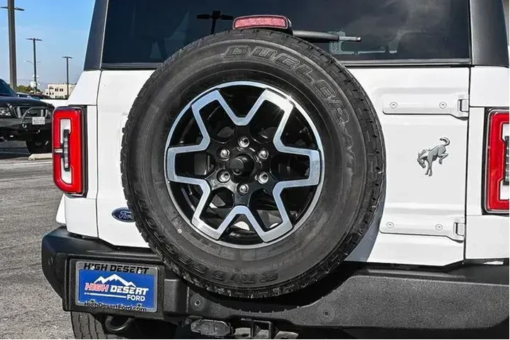 $38988 : Ford Bronco 2023 4x4 Base 2d image 10