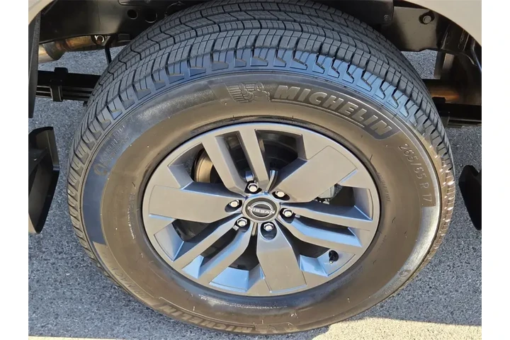 $31250 : Nissan Frontier 2025 4x2 SV image 9