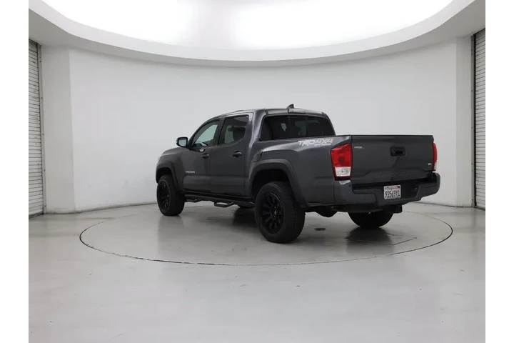 $29998 : Toyota Tacoma 2016 4x4 SR V6 image 2