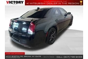 $17865 : Chrysler 300 2022 S V6 4dr S thumbnail