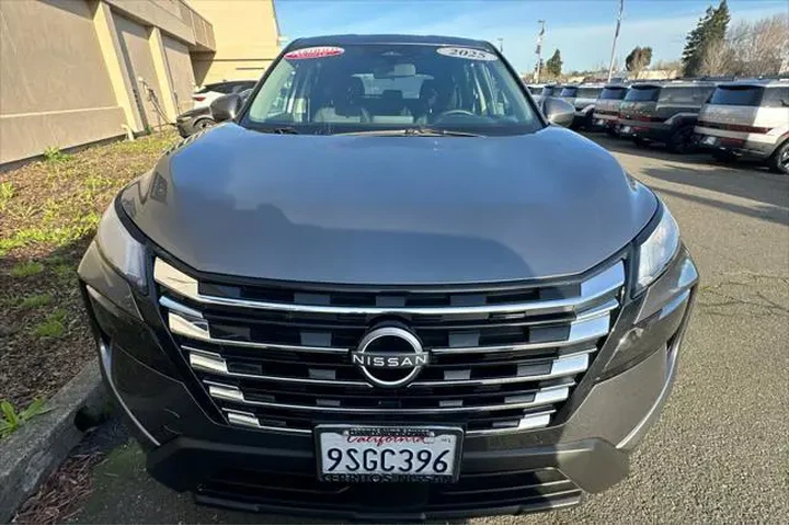 $24990 : Nissan Rogue 2025 AWD SV 4dr image 5