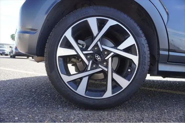 $18995 : Hyundai KONA 2022 AWD Limite image 6