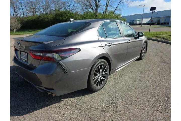 $19500 : Toyota Camry 2021 SE 4dr Sed image 3