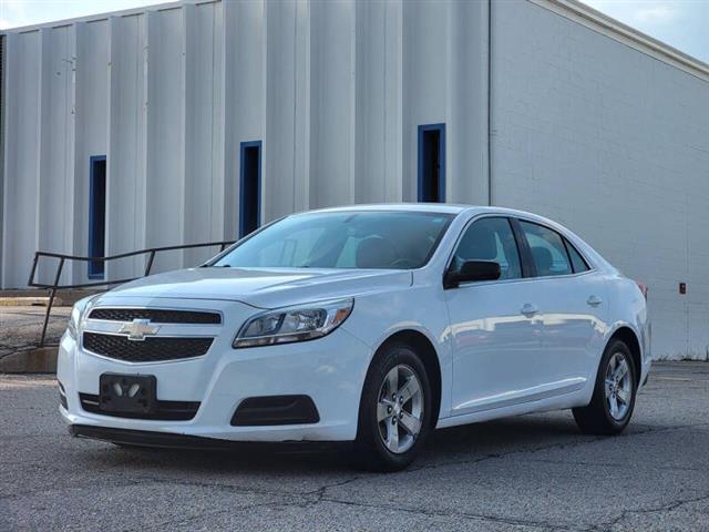 $10450 : 2013 Malibu LS image 4