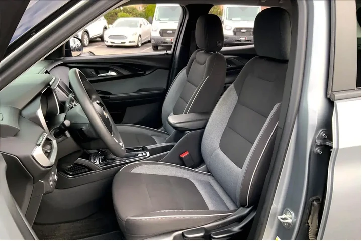 $19599 : Chevrolet Trailblazer 2023 L image 7