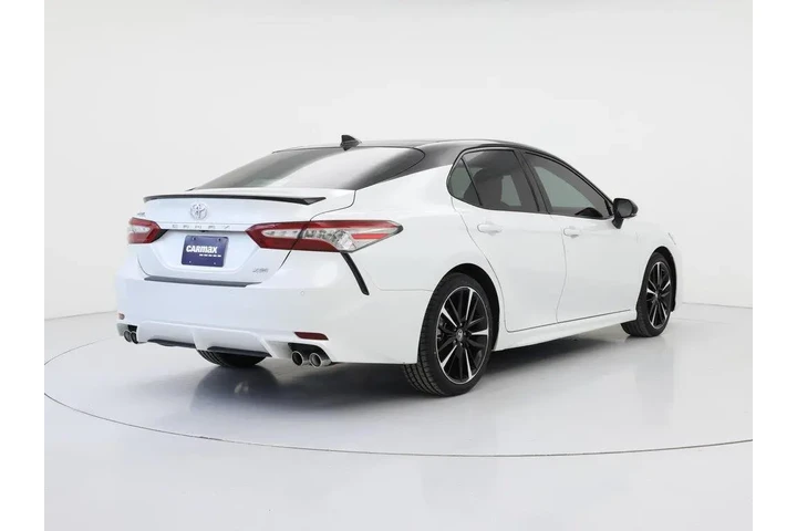 $29998 : Toyota Camry 2018 XSE V6 4dr image 8