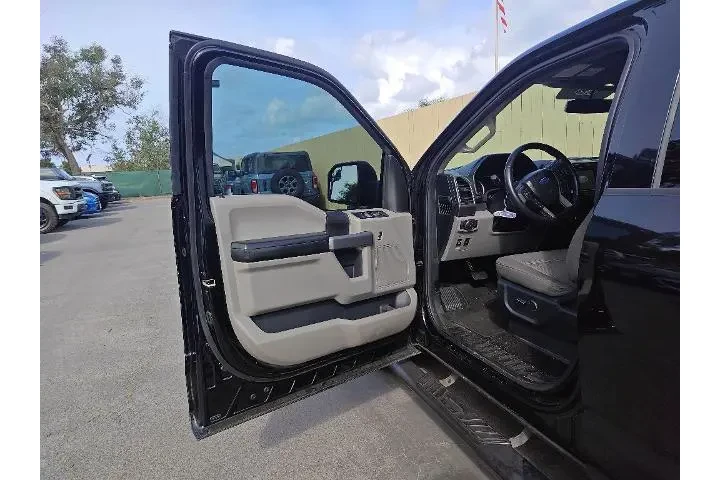 $26316 : Ford F-150 2018 4x2 XLT 4dr image 6
