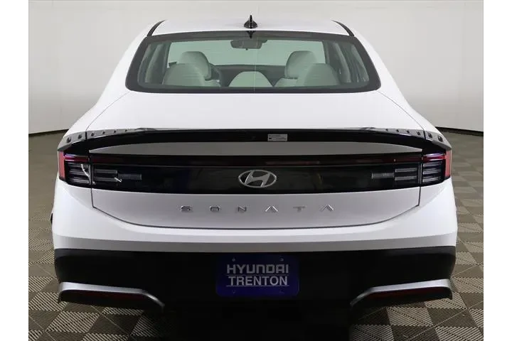 $23639 : Hyundai SONATA 2025 SE 4dr S image 10
