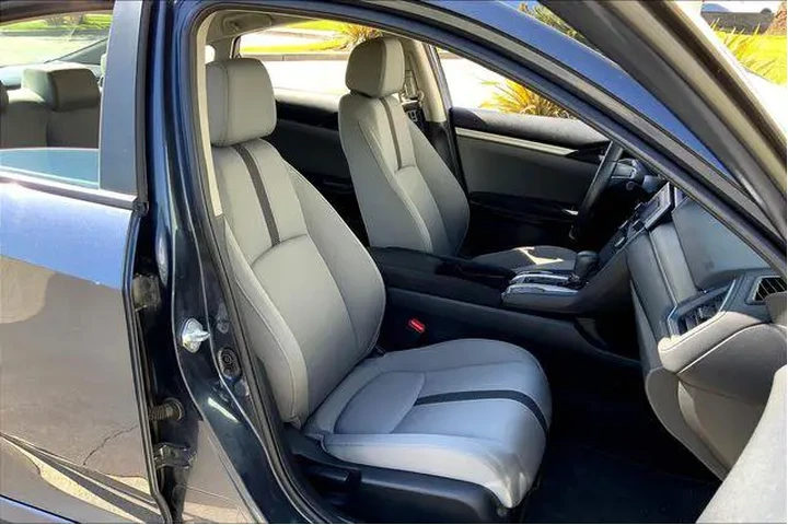 $18000 : Honda Civic 2021 LX 4dr Seda image 7