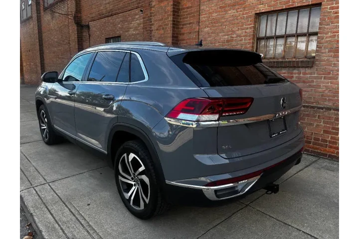 $22500 : 2022 Atlas Cross Sport SEL 4M image 8