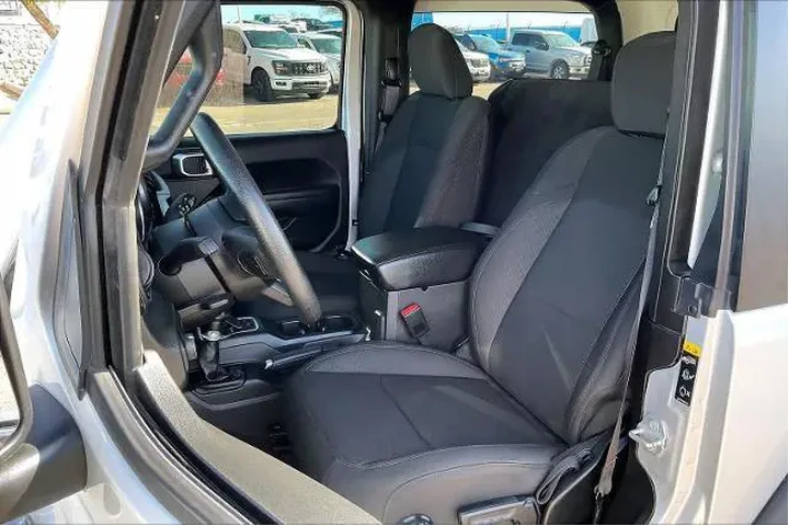 $29190 : Jeep Wrangler 2023 4x4 Sport image 7