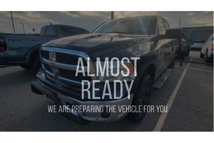 $26975 : Ram 1500 Classic 2021 4x2 Tr image 2