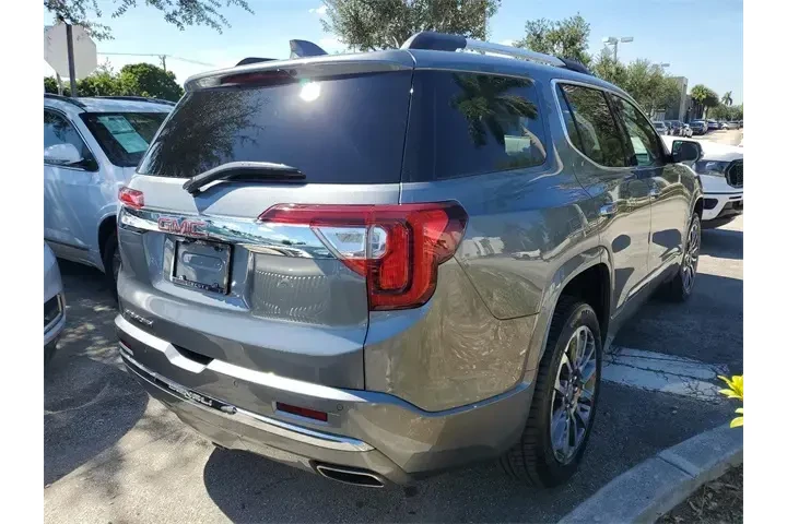 $28990 : GMC Acadia 2021 Denali 4dr S image 4