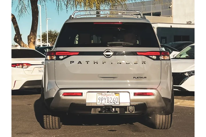 $35477 : Nissan Pathfinder 2024 Plati image 3