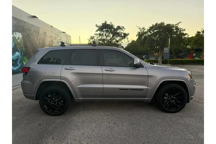 $15965 : 2017 Grand Cherokee Altitude image 7
