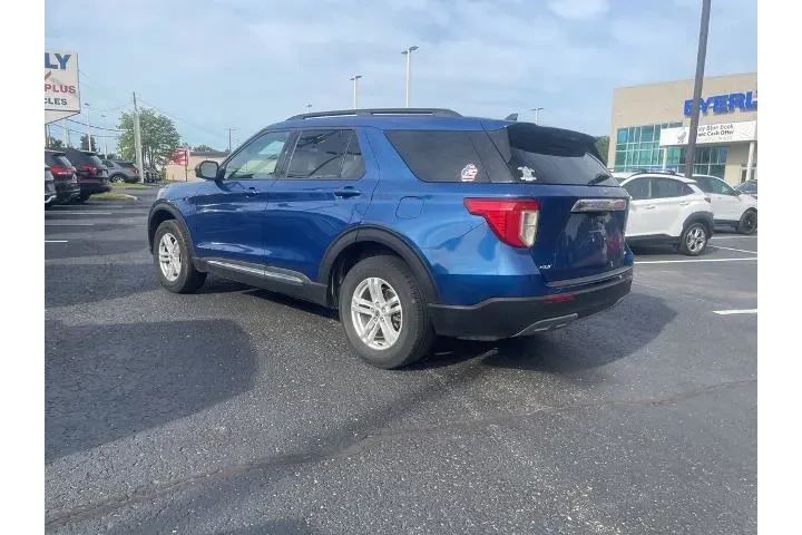 $31025 : Ford Explorer 2023 AWD XLT 4 image 6