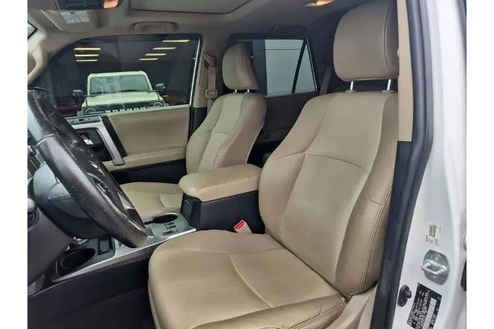 $29988 : Toyota 4Runner 2017 4x4 SR5 image 10