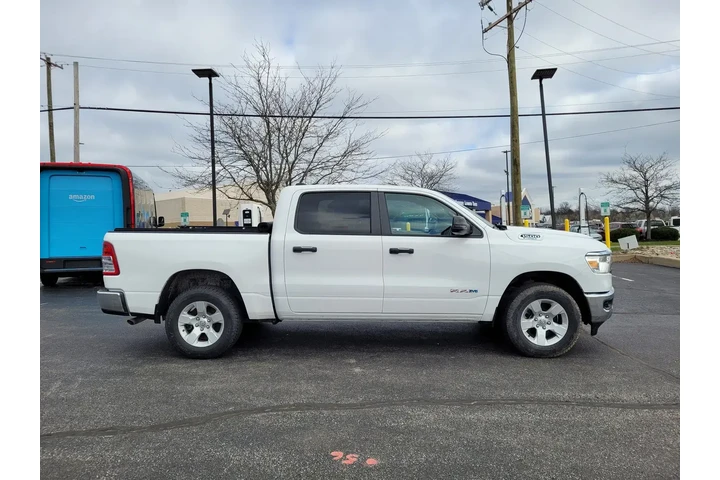 $35788 : Ram 1500 2023 4x4 Big Horn 4 image 2