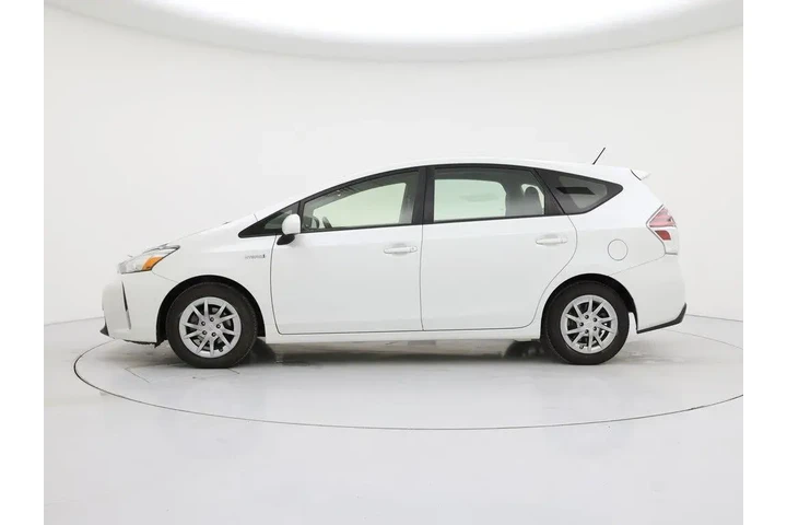 $21998 : Toyota Prius v 2015 Four 4dr image 3
