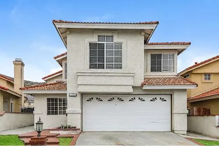 $3559 : Suitable Abode image 2