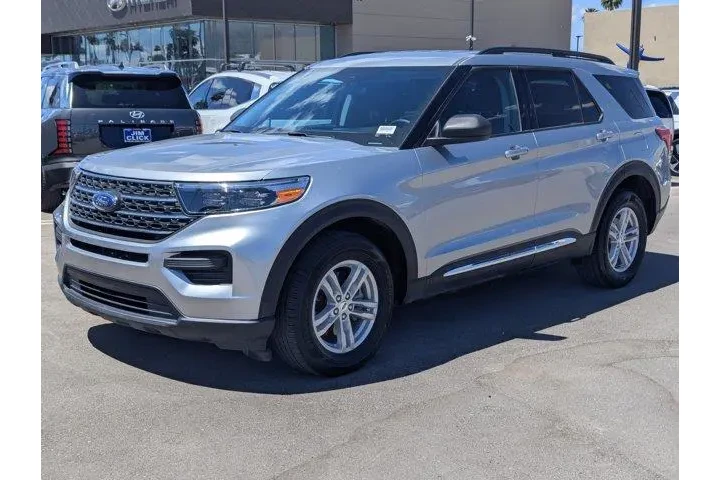 $33999 : Ford Explorer 2023 AWD XLT 4 image 5