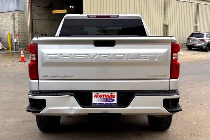 $31977 : Chevrolet Silverado 1500 202 image 7