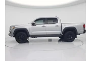 $31998 : Toyota Tacoma 2018 4x4 TRD P thumbnail