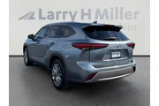 Toyota Highlander 2022 AWD P thumbnail