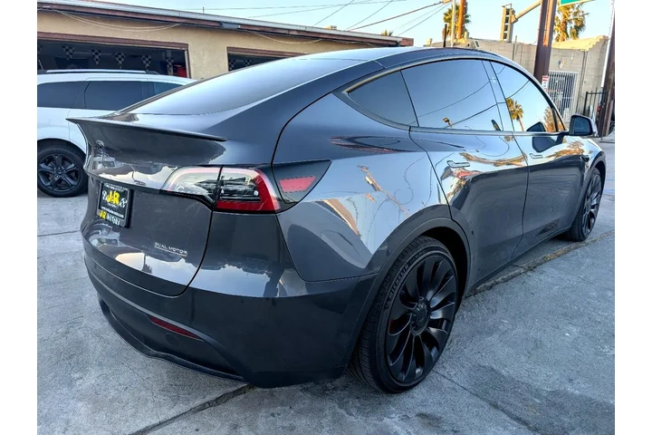 $39995 : 2023 Model Y Performance image 4