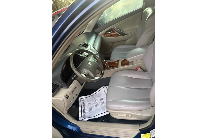 $3600 : Toyota Camry 2011 ( CASH ) image 6