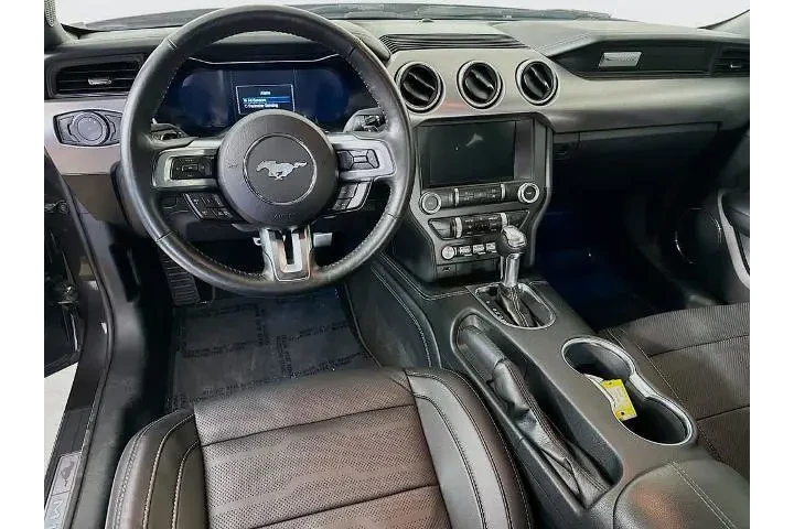 $24588 : Ford Mustang 2022 EcoBoost P image 9