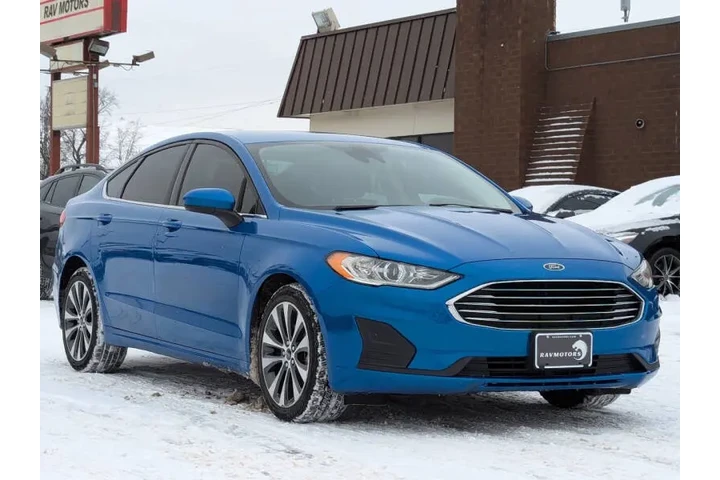 $15982 : 2020 Fusion SE image 6