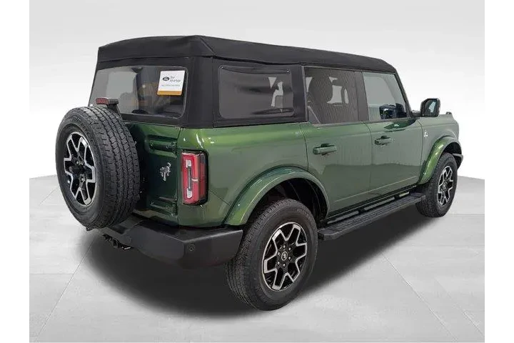 $39810 : Ford Bronco 2023 4x4 Outer B image 7