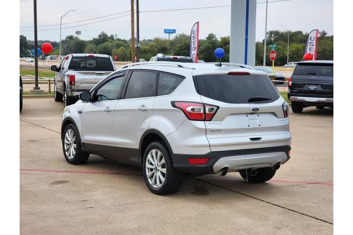 $13995 : Ford Escape 2017 Titanium 4d image 4
