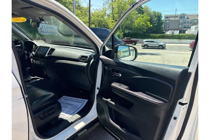 $9499 : 2017 Pilot EX-L image 8