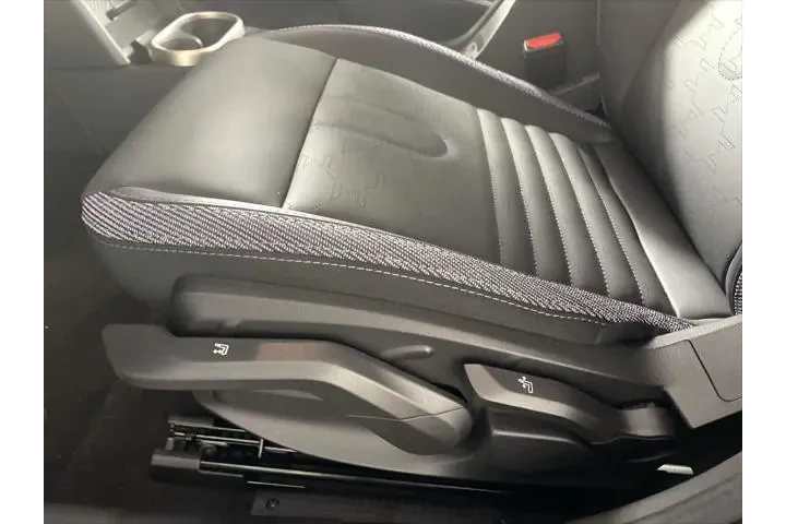 $31998 : MINI Hardtop 4 Door 2025 Coo image 10