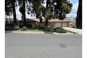 $1600 : Spacious 3-bedroom home with s thumbnail
